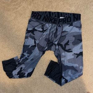 Nike Pro Hypercool Training Tights 848863 100 Gray Combat Camo Mens Size XXL